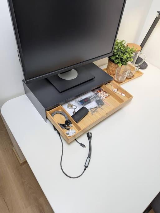 Cool Apartment 兹诺伊莫 外观 照片