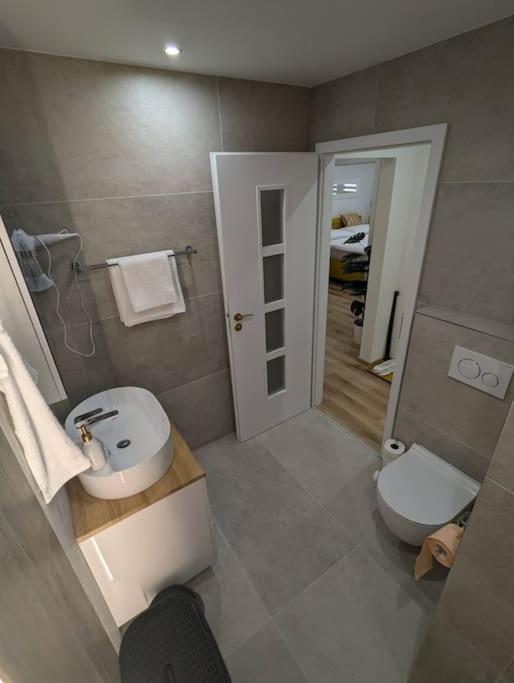 Cool Apartment 兹诺伊莫 外观 照片