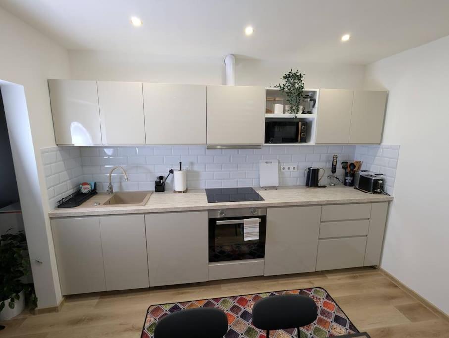 Cool Apartment 兹诺伊莫 外观 照片